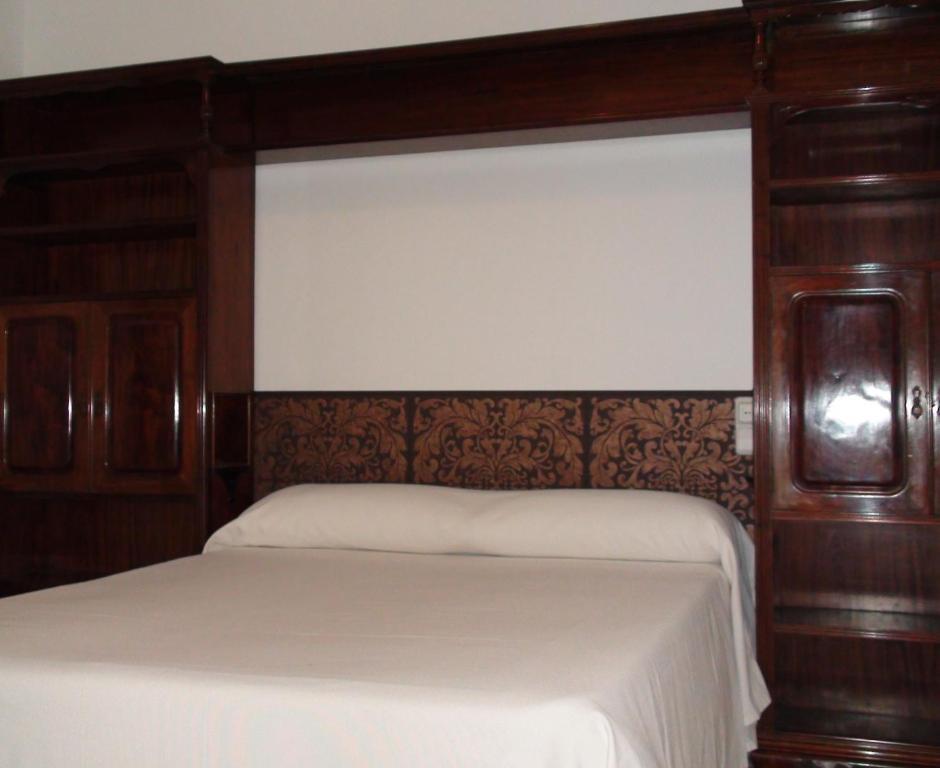 Hostal Braseria Tivissa Pokoj fotografie