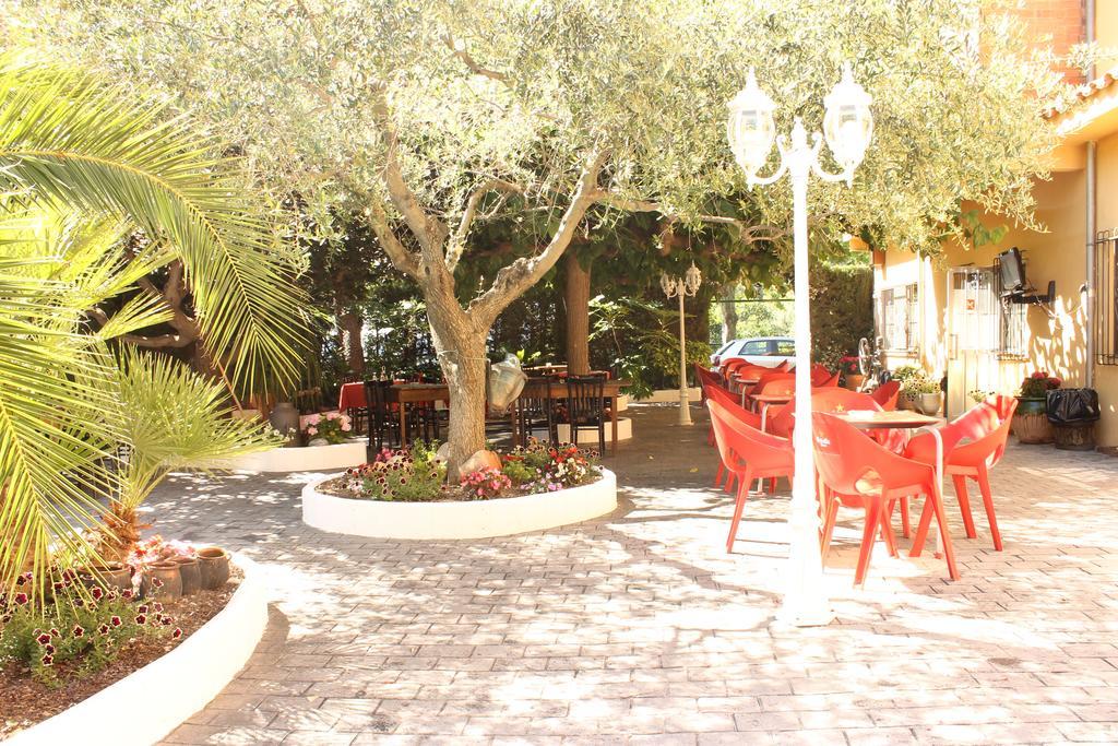 Hostal Braseria Tivissa Exteriér fotografie